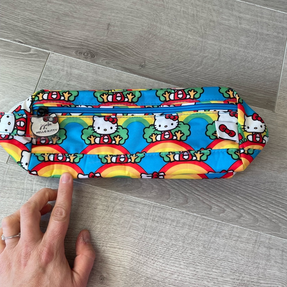 NWOT Jujube be dapper Hello kitty - Hello Rainbow